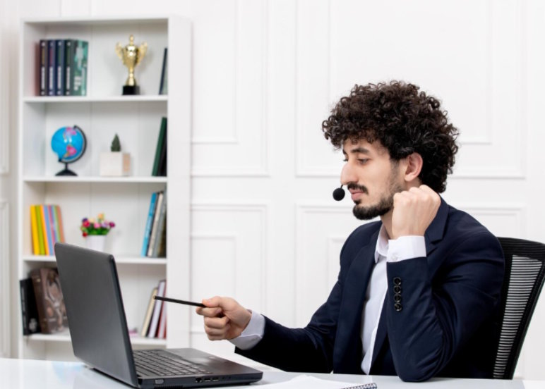 How Outbound Call Center CRM Software Improves Lead Management And Follow-Ups