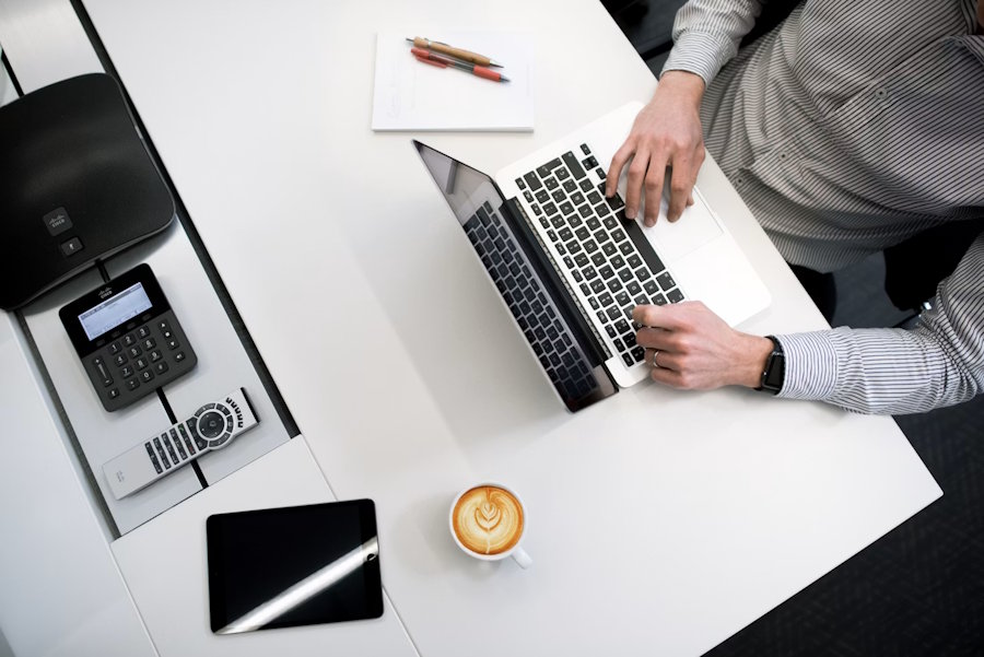 How Private Investigators and Fraud Recovery Attorneys Work Together to Recover Lost Assets