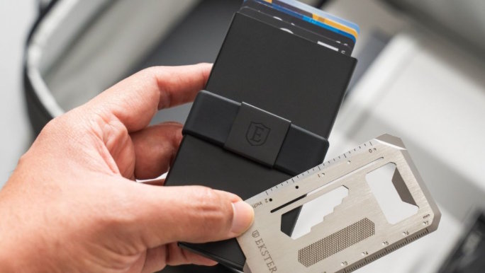 The Engineering Behind Modern Aluminum Smart Wallets