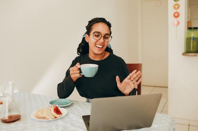 What Users Should Know Before Joining a Live Video Chat Platform