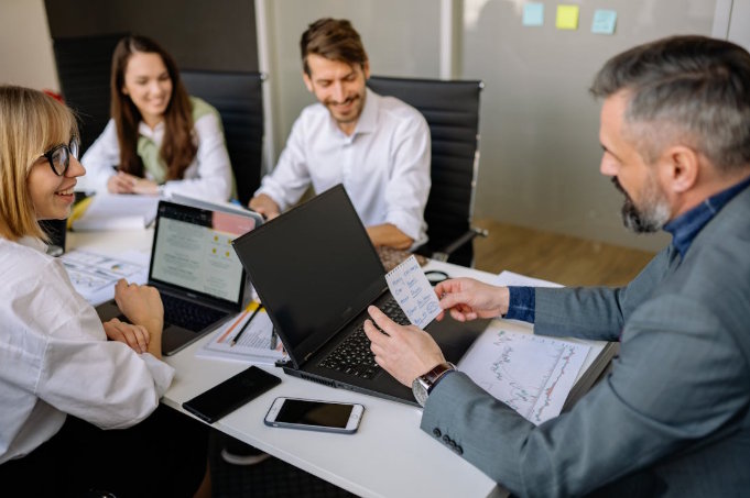 Why Real-Time Data Systems Require a Different Kind of Technical Thinking