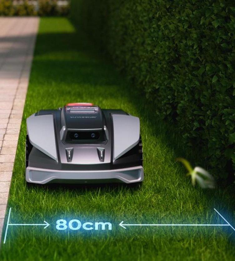 Cleaning and maintaining fuel